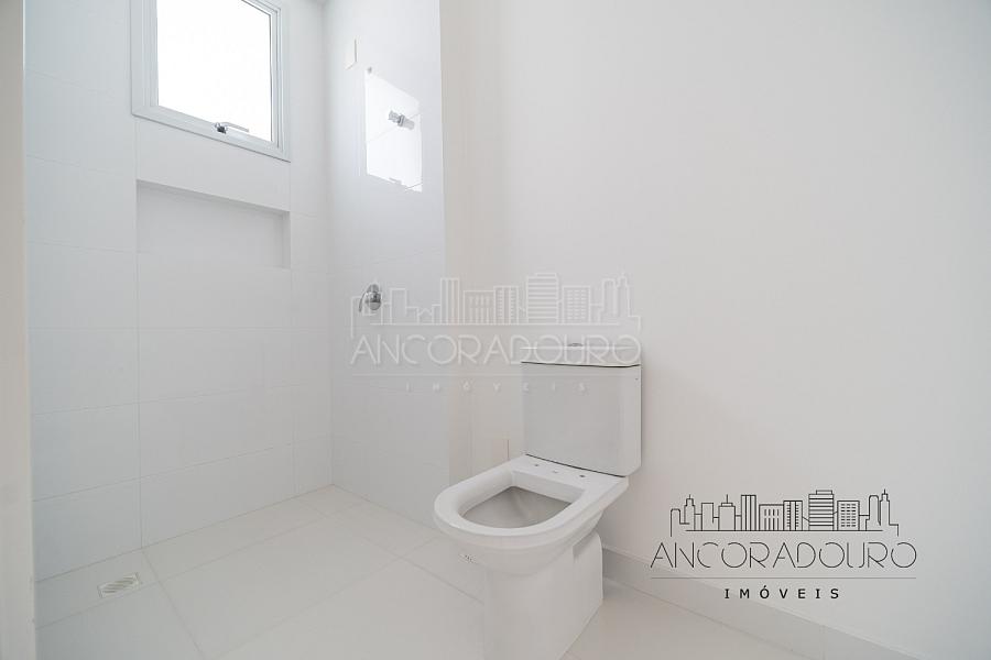 3 Suítes, 3 vagas garagem, quadra do mar, centro de Balneário Camboriú. — foto 31