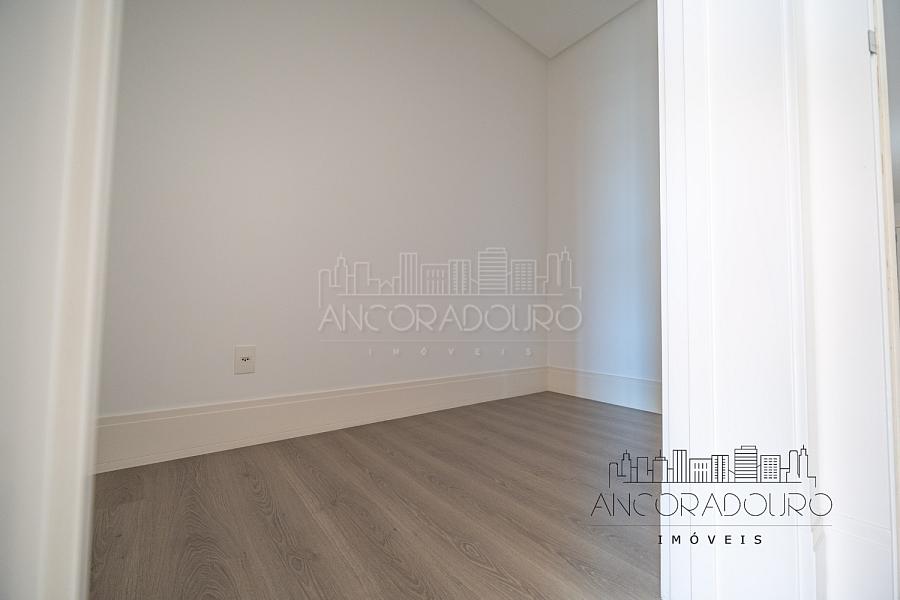 3 Suítes, 3 vagas garagem, quadra do mar, centro de Balneário Camboriú. — foto 39