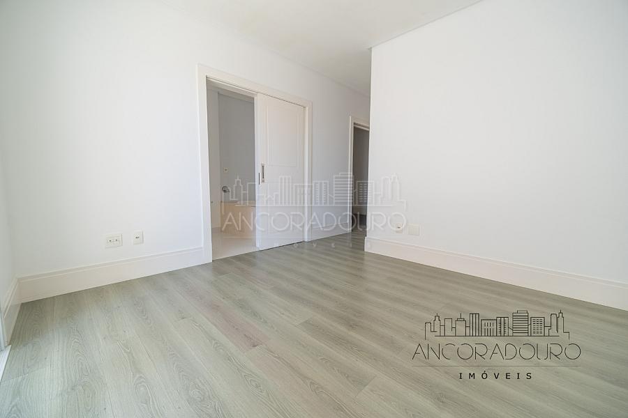 3 Suítes, 3 vagas garagem, quadra do mar, centro de Balneário Camboriú. — foto 42