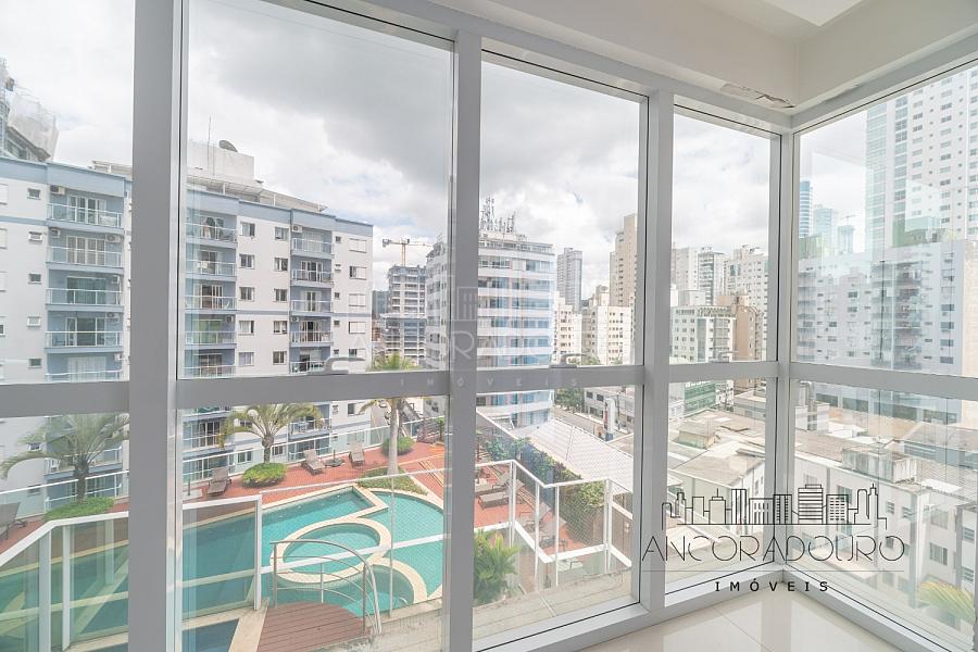 3 Suítes, 3 vagas garagem, quadra do mar, centro de Balneário Camboriú. — foto 7