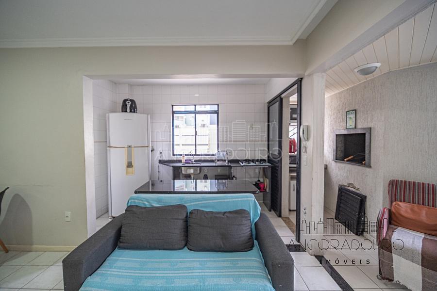 Apartamento com vista mar: 3 dormitórios (1 suíte), 1 vaga garagem, Rua 3000 em Balneário Camboriú; — foto 4