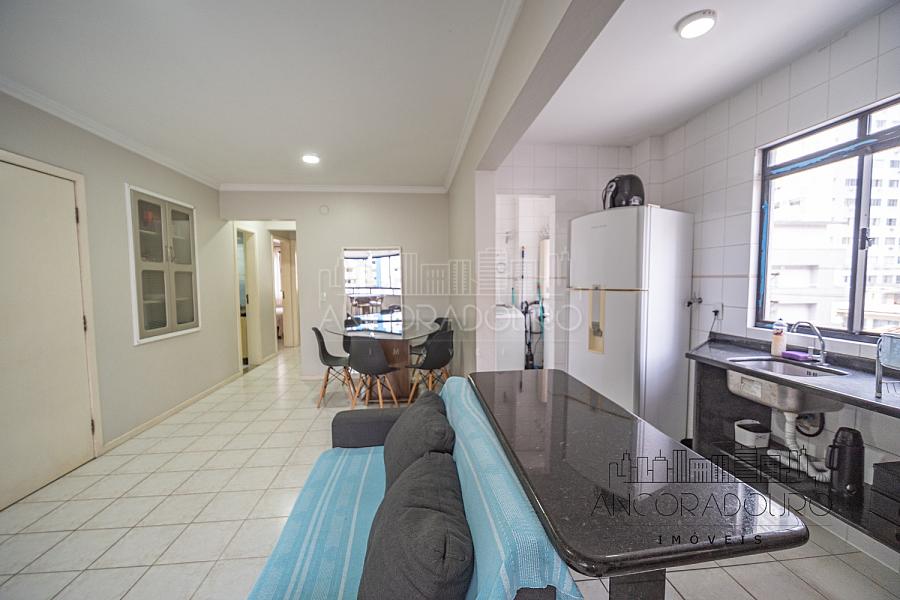 Apartamento com vista mar: 3 dormitórios (1 suíte), 1 vaga garagem, Rua 3000 em Balneário Camboriú; — foto 5