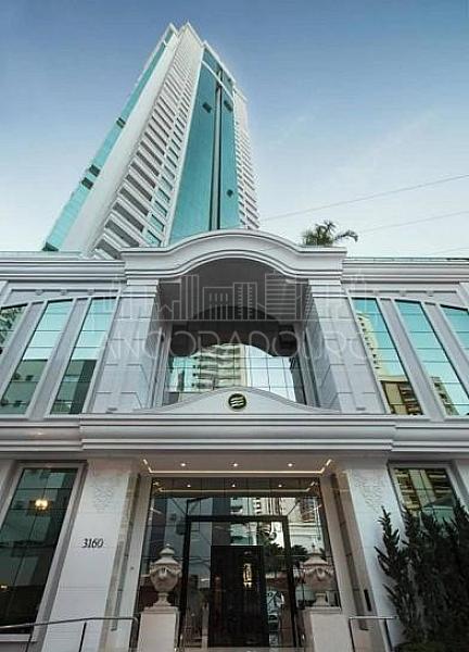 4 suítes, mobiliado, 3 vagas garagem, Avenida Brasil em Balneário Camboriú. — foto 19