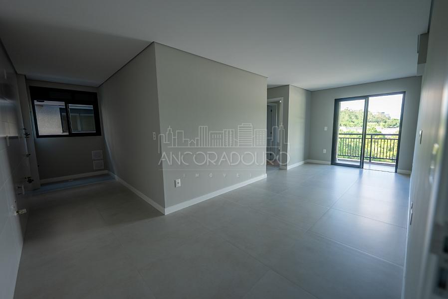 2 Dormitórios (1 suíte), 2 vaga garagem, Sacada com churrasqueira. Praia dos Amores - Balneário Camboriú — foto 15