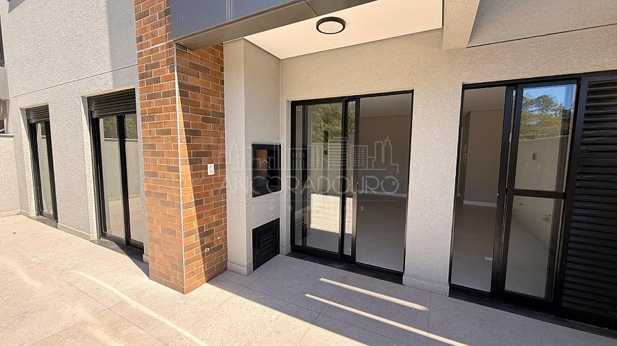 2 Dormitórios (1 suíte), 1 vaga garagem, Sacada com churrasqueira. Praia dos Amores - Balneário Camboriú — foto 14