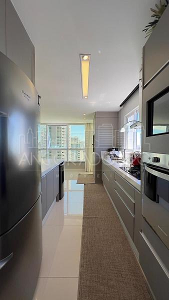 3 suítes, 2 vagas de garagem, mobiliado, Centro de Balneário Camboriú — foto 5