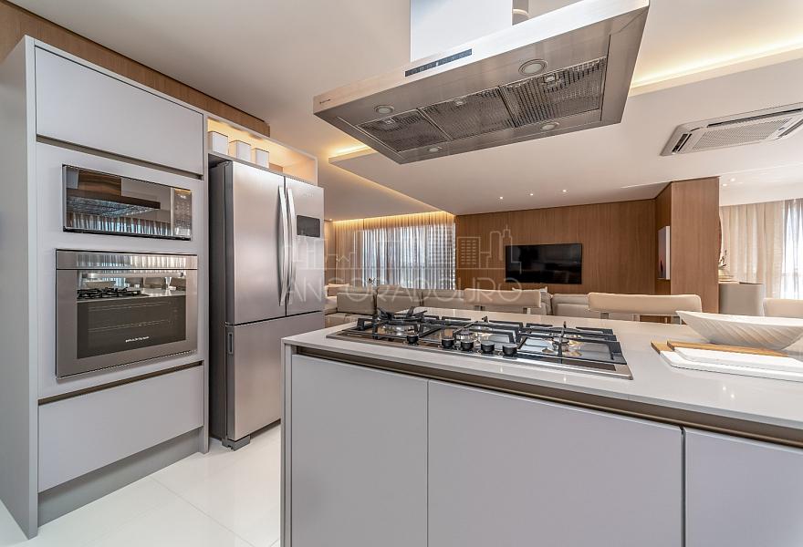 Ibiza Towers: 4 suítes, 4 vagas garagem, Avenida Atlântica de Balneário Camboriú, Mobiliado e Decorado. — foto 10