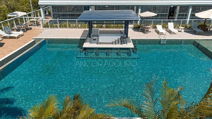 Terraço privativo, 3 Dormitórios (1 suíte), 1 Vaga garagem, 5000m² de área de lazer, Frente mar em Balneário Piçarras. — foto 5