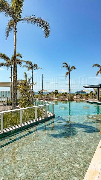 Terraço privativo, 3 Dormitórios (1 suíte), 1 Vaga garagem, 5000m² de área de lazer, Frente mar em Balneário Piçarras. — foto 29
