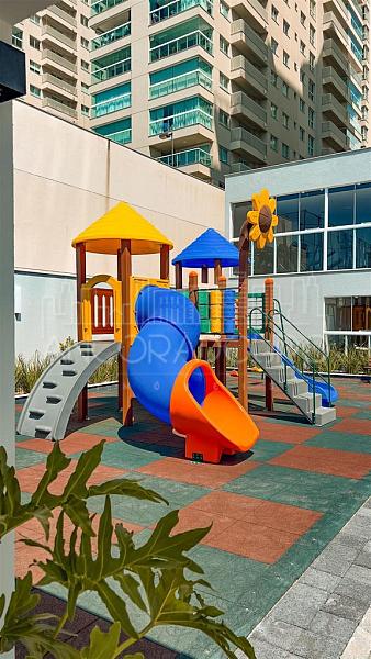 Terraço privativo, 3 Dormitórios (1 suíte), 1 Vaga garagem, 5000m² de área de lazer, Frente mar em Balneário Piçarras. — foto 22