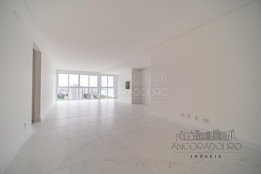 3 Suítes, Vista Mar, 2 Vagas privativa, andar alto, Frente mar em Balneário Piçarras. Pronto para morar! — foto 20