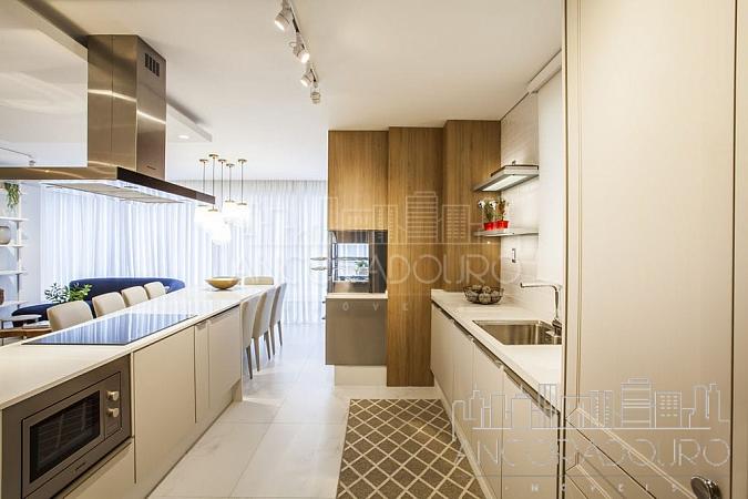 Ocean Breeze: 3 suítes, Mobiliado e Decorado, 3 vagas garagem, Centro de Balneário Camboriú. — foto 6