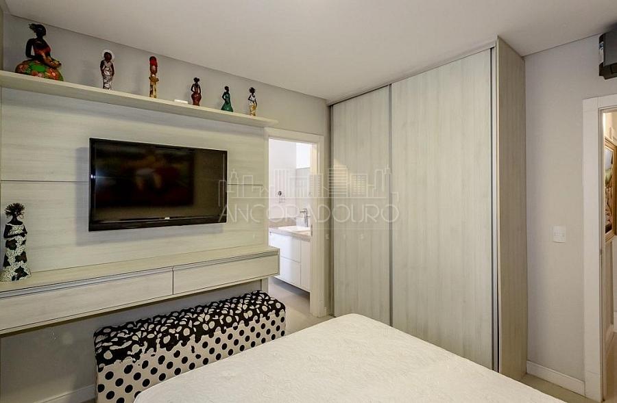 3 suítes, mobiliado, 2 vagas garagem, Centro de Balneário Camboriú. — foto 10