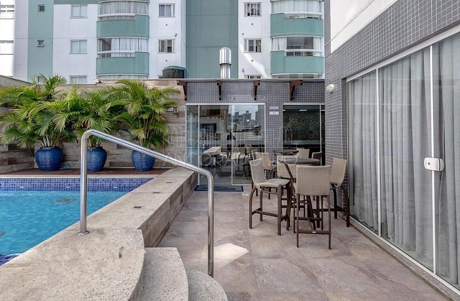 3 suítes, mobiliado, 2 vagas garagem, Centro de Balneário Camboriú. — foto 22