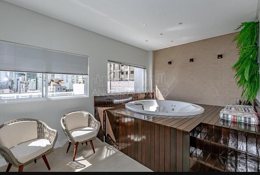 3 suítes, mobiliado, 2 vagas garagem, Centro de Balneário Camboriú. — foto 19