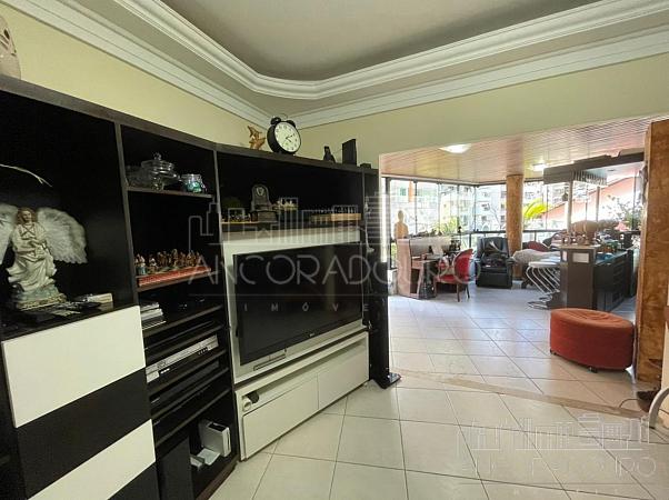 Apartamento Diferenciado: 3 dormitórios (1 suíte), 1 vaga garagem, Piscina Privativa, Meia Praia, Itapema. — foto 7