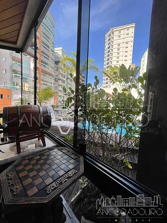 Apartamento Diferenciado: 3 dormitórios (1 suíte), 1 vaga garagem, Piscina Privativa, Meia Praia, Itapema. — foto 9