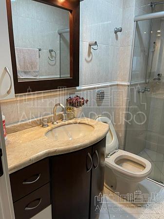 Apartamento Diferenciado: 3 dormitórios (1 suíte), 1 vaga garagem, Piscina Privativa, Meia Praia, Itapema. — foto 12