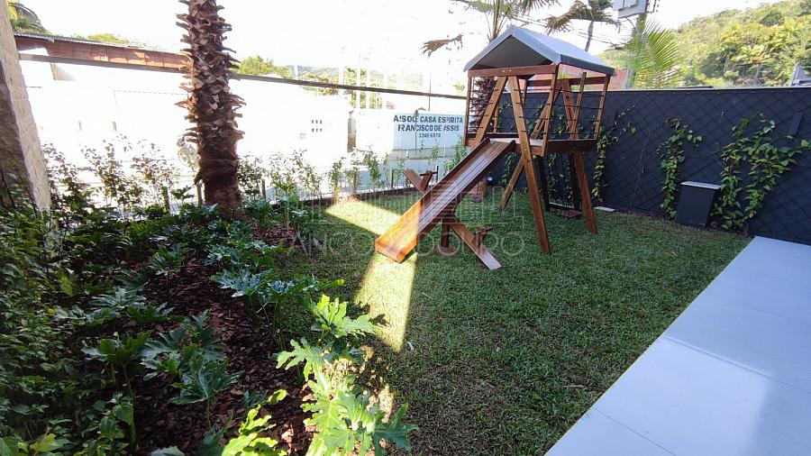 Apartamento na Praia Brava: 2 dormitório (1 suíte), 1 vaga garagem. Área de lazer completa. — foto 19