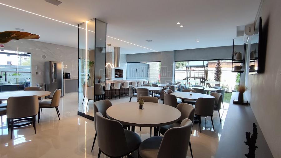 Apartamento na Praia Brava: 2 dormitório (1 suíte), 1 vaga garagem. Área de lazer completa. — foto 18