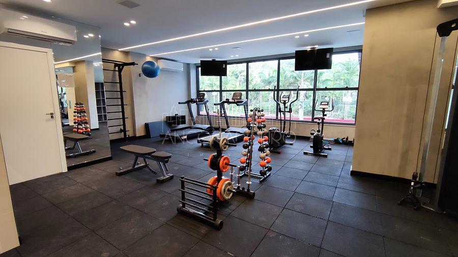 Apartamento na Praia Brava: 2 dormitório (1 suíte), 1 vaga garagem. Área de lazer completa. — foto 10