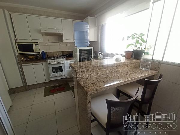 Apartamento na quadra do mar, 3 dormitórios, 1 vaga garagem, Vista para o mar, Centro de Balneário Camboriú. — foto 3