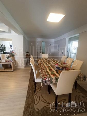 Apartamento na quadra do mar, 3 dormitórios, 1 vaga garagem, Vista para o mar, Centro de Balneário Camboriú. — foto 8