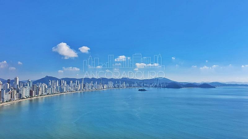 Cobertura no Ibiza Towers: 6 suítes, Piscina Privativa, 5 vagas garagem, 490m² área privativa. Barra Sul de Balneário Camboriú/SC. — foto 2