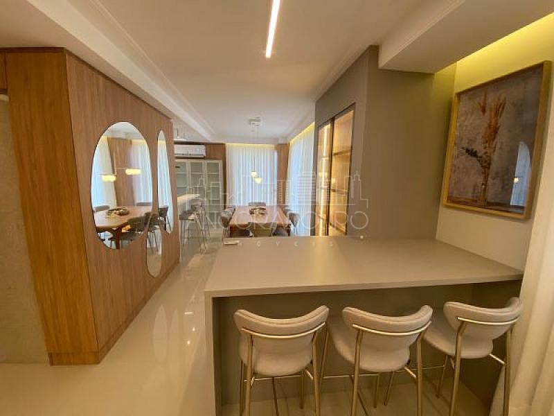 3 suítes (sendo 1 máster), 3 vagas garagem, Barra Sul em Balneário Camboriú. — foto 2