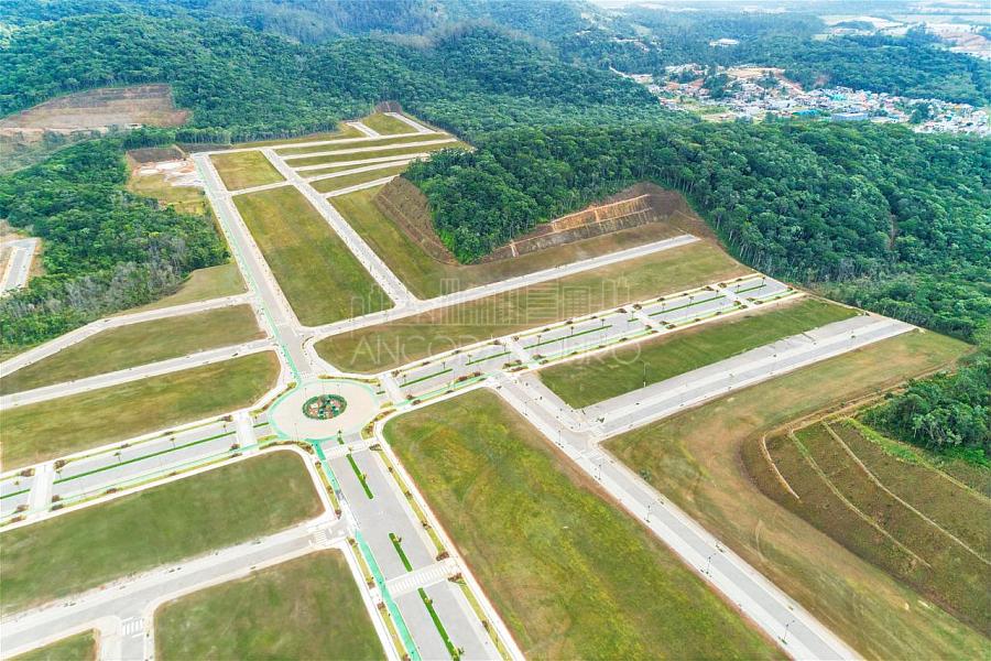 Colinas de Camboriú Village: Terrenos residenciais e comerciais a venda, à partir e 300m² área total. Agende sua visita! — foto 14