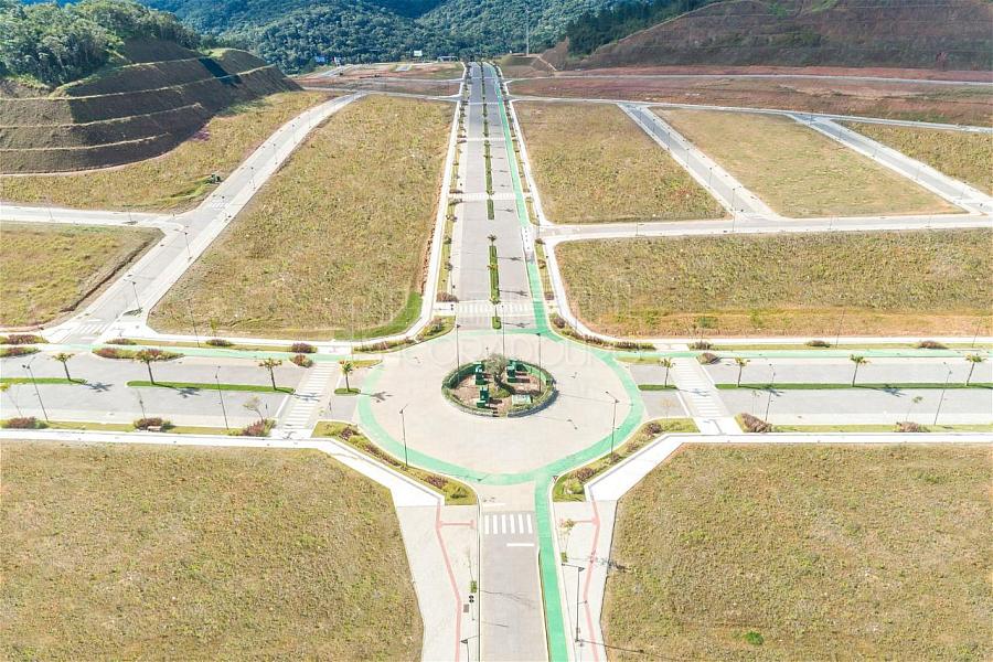 Colinas de Camboriú Village: Terrenos residenciais e comerciais a venda, à partir e 300m² área total. Agende sua visita! — foto 10