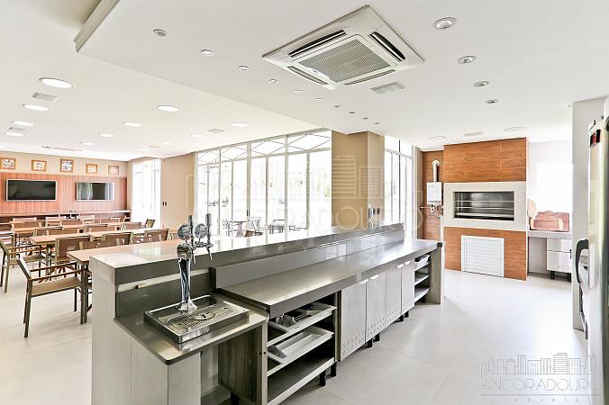 4 Suítes (sendo 1 master), 4 vagas garagem, Área externa com piscina privativa. — foto 40