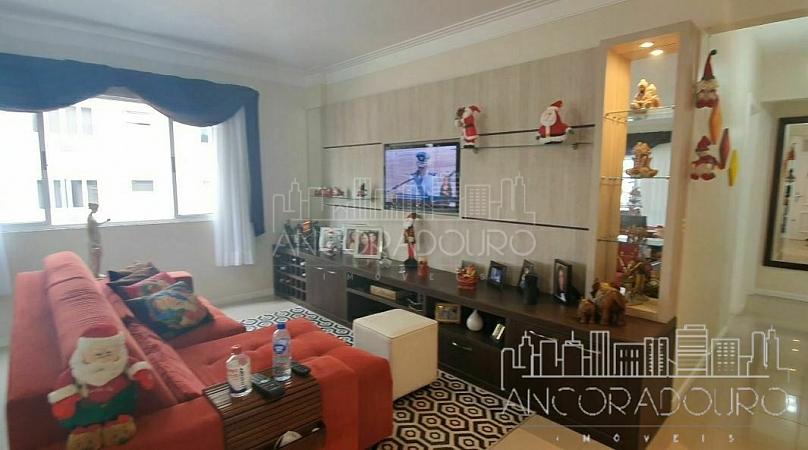 Apartamento 3 dormitórios (1 suíte), Vaga privativa, Sacada com churrasqueira, Centro de Balneário Camboriú. — foto 5