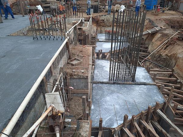 4 Dormitórios (2 suítes), 3 vagas garagem, Próximo do Atlântico Shopping em Balneário Camboriú. — foto 12