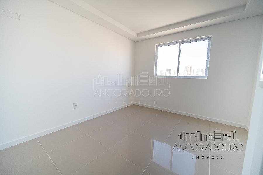Apartamento no Icon Residence: 3 Dormitórios (1 suíte), 2 vagas de garagem, área de lazer completa! — foto 12