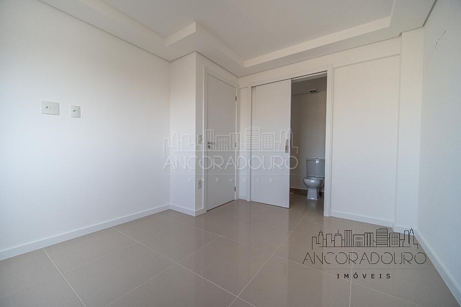 Apartamento no Icon Residence: 3 Dormitórios (1 suíte), 2 vagas de garagem, área de lazer completa! — foto 14