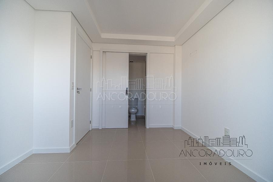 Apartamento no Icon Residence: 3 Dormitórios (1 suíte), 2 vagas de garagem, área de lazer completa! — foto 15