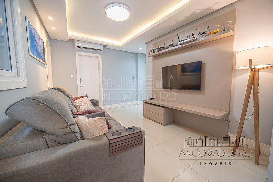 Apartamento na Avenida Brasil: 2 Dormitórios (1 suíte), Mobiliado, Centro de Balneário Camboriú. — foto 5