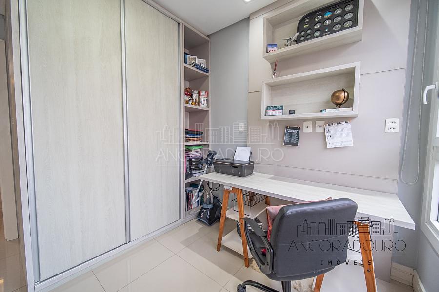 Apartamento na Avenida Brasil: 2 Dormitórios (1 suíte), Mobiliado, Centro de Balneário Camboriú. — foto 19