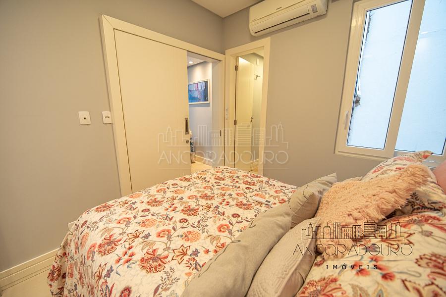 Apartamento na Avenida Brasil: 2 Dormitórios (1 suíte), Mobiliado, Centro de Balneário Camboriú. — foto 30