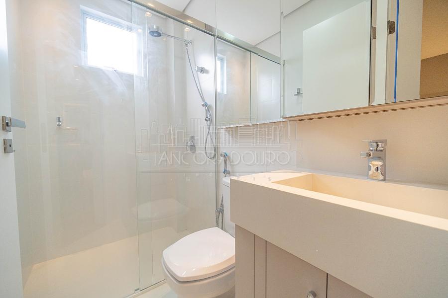 Apartamento Novo: 3 suítes, 2 vagas garagem, Mobiliado, Centro de Balneário Camboriú. — foto 42