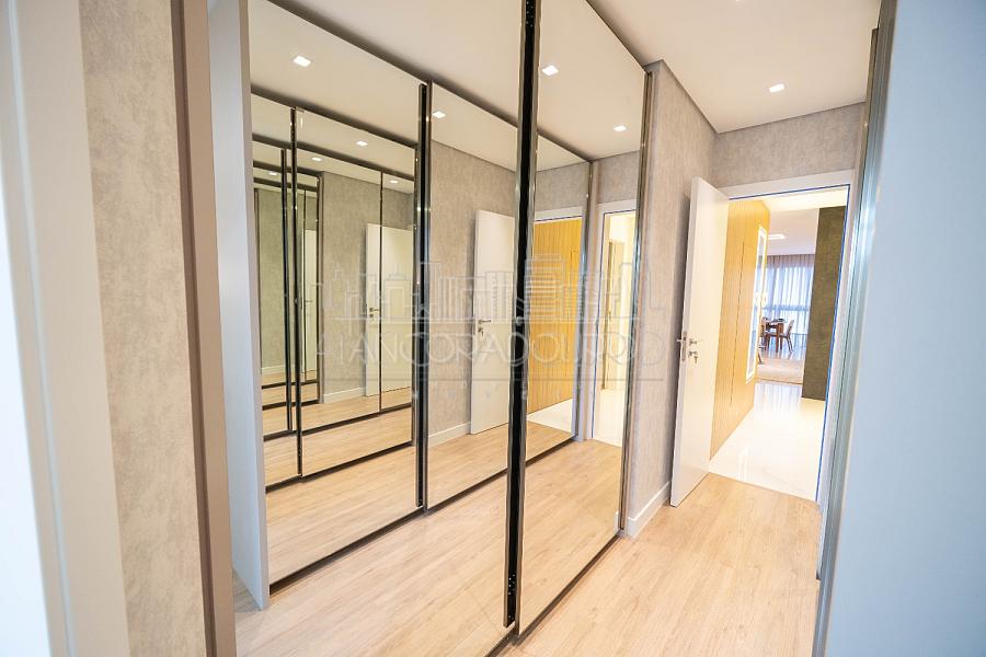 Apartamento Novo: 3 suítes, 2 vagas garagem, Mobiliado, Centro de Balneário Camboriú. — foto 45