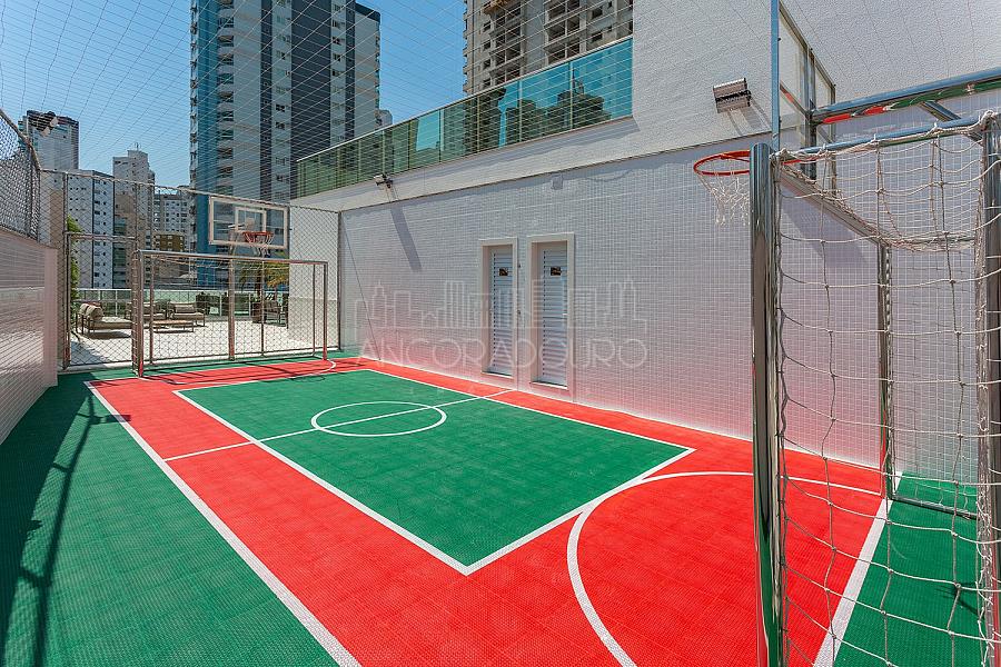 3 suítes, 2 vagas garagem, Mobiliado, Centro de Balneário Camboriú. — foto 37