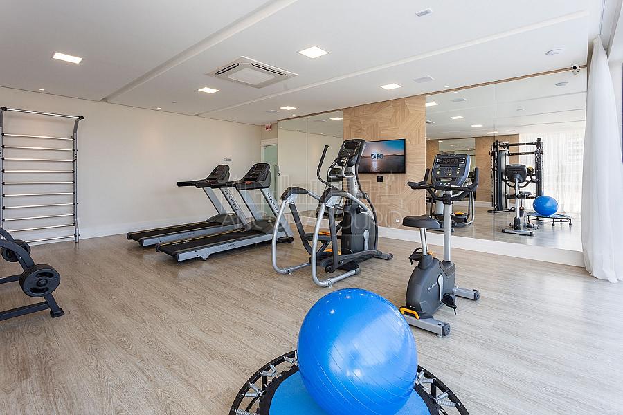 3 suítes, 2 vagas garagem, Mobiliado, Centro de Balneário Camboriú. — foto 8