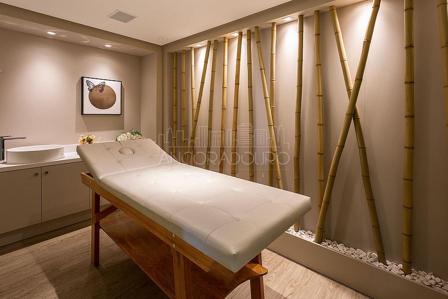 3 suítes, 2 vagas garagem, Mobiliado, Centro de Balneário Camboriú. — foto 13