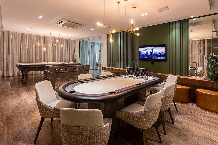 3 suítes, 2 vagas garagem, Mobiliado, Centro de Balneário Camboriú. — foto 29