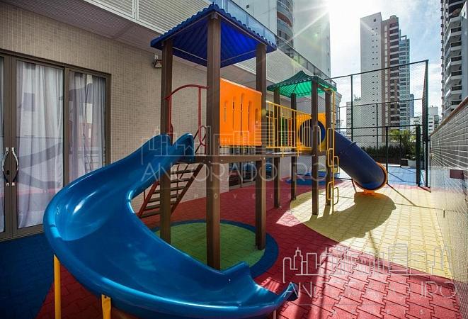 3 Suítes, 2 vagas garagem. Centro de Balneário Camboriú. — foto 11