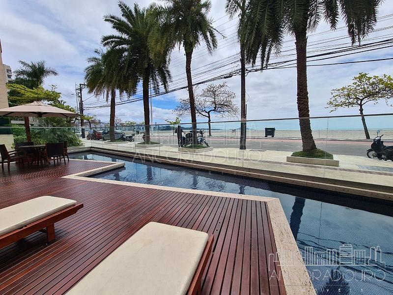 Acqua Residence : 3 Suítes, mobiliado, 3 vagas garagem, Avenida Atlântica em Balneário Camboriú — foto 4