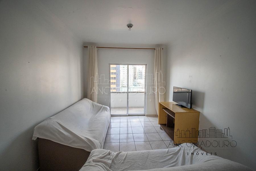 Apartamento na quadra mar - centro de Balneário Camboriú — foto 5