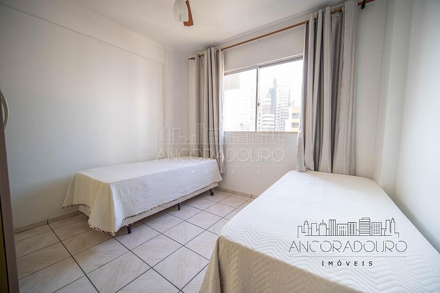 Apartamento na quadra mar - centro de Balneário Camboriú — foto 13